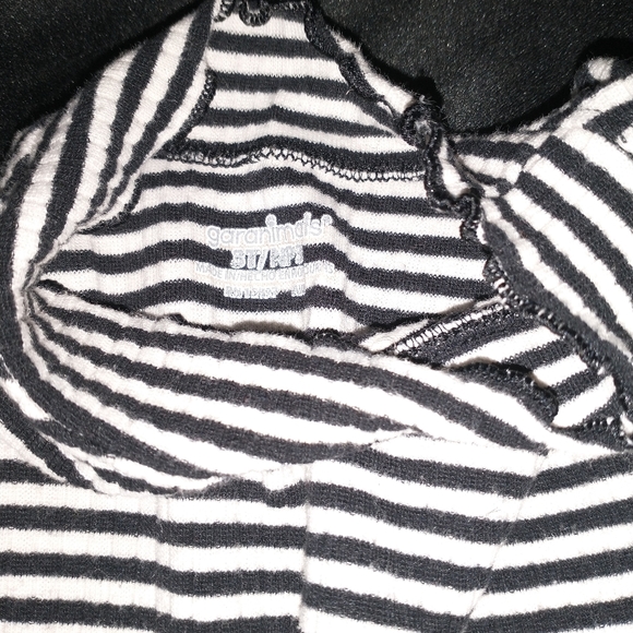 Top - Picture 2 of 2